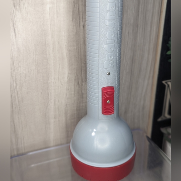 Vintage Radio Shack Flashlight Long Handle 16" - Picture 3 of 12